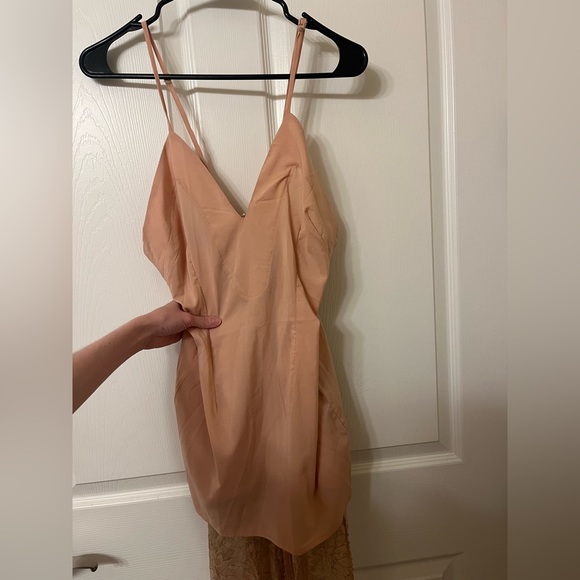 NWT Luxxel Sheer Lace Gown with Slip Formal Blush Nude Tan Belted Silhouette New - Picture 12 of 13